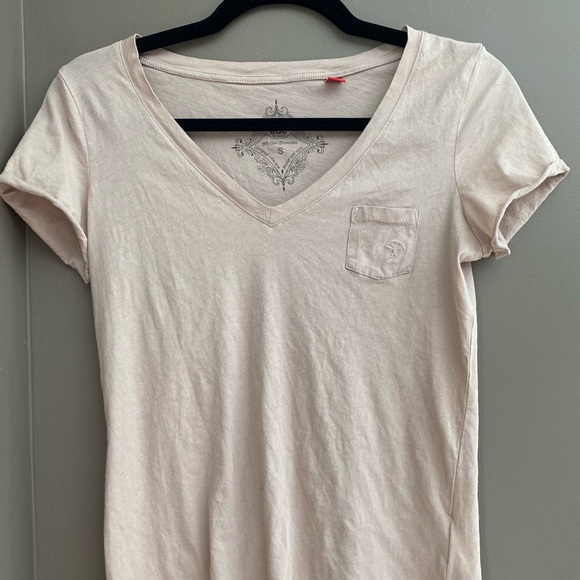 2 basic t-shirts - Picture 3 of 6